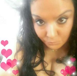 Meet your Posher, Leila